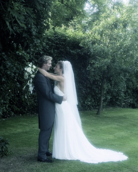 20759_844410472513_1503676_n - Version 2