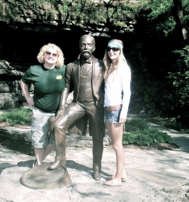 4189_742740964023_2903443_n - Version 2